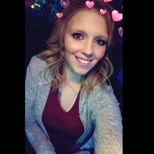 Meet your Posher, Casey